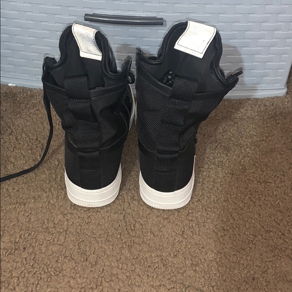 Ruby Rose x Wmns SF Air Force 1 Premium 'Black' - Picture 4 of 4